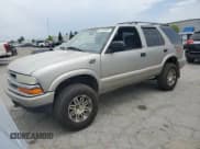 ✅ 2002 Chevrolet Blazer LS • VIN: 1GNDT13W52K153132 • Lot: 59196505. Wystawiony na Copart z przebiegiem 180 251 mil. Bezpłatny archiwum sprzedaży aukcyjnych z USA i szczegółowy raport historii pojazdu na DreamBid. Zdjęcie 1.