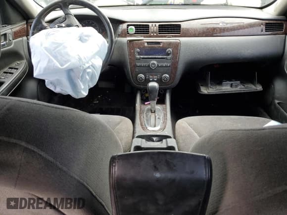 ✅ 2014 Chevrolet Impala LT • VIN: 2G1WB5E37E1137638 • Лот: 56685484. Опубликован ранее на Copart с пробегом Не указан. Бесплатный доступ к архиву аукционных продаж из США и подробный отчёт об истории автомобиля на DreamBid. Изображение 8.