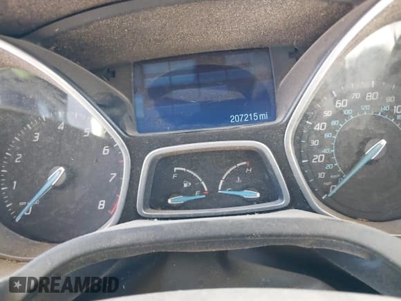 ✅ 2012 Ford Focus SEL • VIN: 1FAHP3H25CL132959 • Lot: 43236035. Wystawiony na IAAI z przebiegiem 207 215 mil. Bezpłatny archiwum sprzedaży aukcyjnych z USA i szczegółowy raport historii pojazdu na DreamBid. Zdjęcie 7.