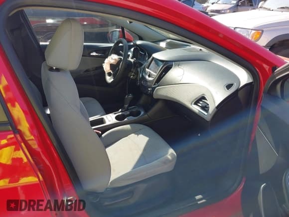 ✅ 2019 Chevrolet Cruze LS • VIN: 1G1BC5SM0K7107548 • Lot: 43170884. Listed on IAAI with 96,864 mi. Free auction sales archive from the USA and detailed vehicle history report at DreamBid. Image 5.