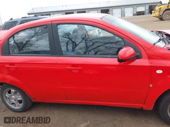✅ 2008 Chevrolet Aveo LS • VIN: KL1TD56618B052786 • Lot: 40890445. Wystawiony na IAAI z przebiegiem 164 714 mil. Bezpłatny archiwum sprzedaży aukcyjnych z USA i szczegółowy raport historii pojazdu na DreamBid. Zdjęcie 13.