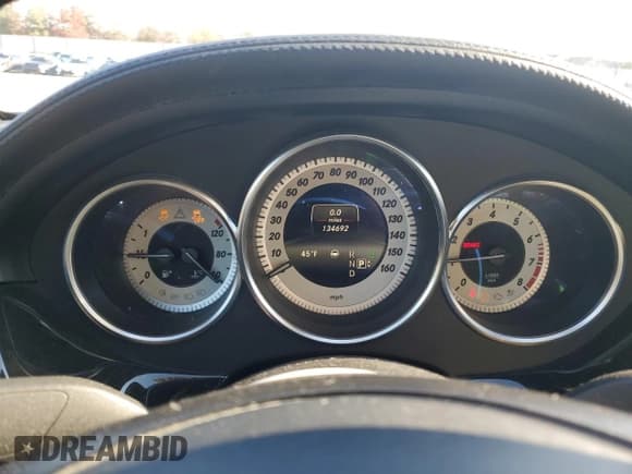 ✅ 2015 Mercedes-Benz CLS 550 • VIN: WDDLJ7DB0FA140847 • Лот: 81821984. Опубликован ранее на Copart с пробегом 134 692 миль. Бесплатный доступ к архиву аукционных продаж из США и подробный отчёт об истории автомобиля на DreamBid. Изображение 9.