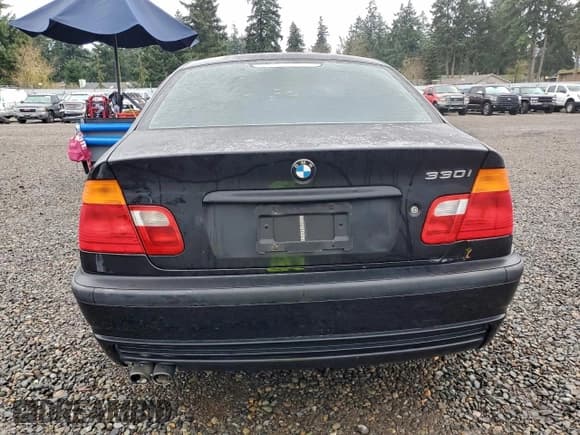 ✅ 2001 BMW 3 Series 330i • VIN: WBAAV53461FT00008 • Lot: 95166345. Wystawiony na Copart z przebiegiem 175 588 mil. Bezpłatny archiwum sprzedaży aukcyjnych z USA i szczegółowy raport historii pojazdu na DreamBid. Zdjęcie 6.