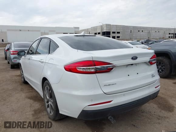 ✅ 2020 Ford Fusion SEL • VIN: 3FA6P0CD1LR131582 • Лот: 42882278. Опубликован ранее на IAAI с пробегом 136 361 миль. Бесплатный доступ к архиву аукционных продаж из США и подробный отчёт об истории автомобиля на DreamBid. Изображение 3.