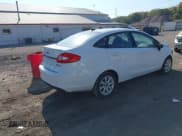 ✅ 2013 Ford Fiesta SE • VIN: 3FADP4BJ4DM224441 • Lot: 43461093. Wystawiony na IAAI z przebiegiem 130 735 mil. Bezpłatny archiwum sprzedaży aukcyjnych z USA i szczegółowy raport historii pojazdu na DreamBid. Zdjęcie 4.