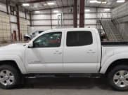 ✅ 2014 Toyota Tacoma • VIN: 3TMLU4EN5EM158285 • Lot: 42583384. Listed on IAAI with 11,353 mi. Free auction sales archive from the USA and detailed vehicle history report at DreamBid. Image 15.