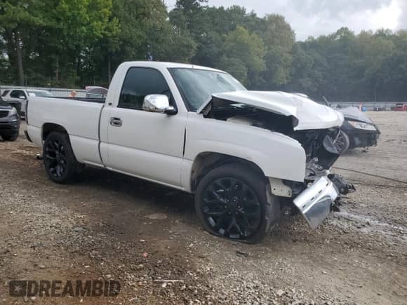 2004 Chevrolet Silverado 1500 LS z VIN 1GCEC14V84Z108022, wystawiony jako Copart lot #73192974 z przebiegiem 161 919 mil mil oraz Szkoda całkowita • Salvage title. Historia ofert i sprzedaży dostępna na DreamBid. Obrazek 4.
