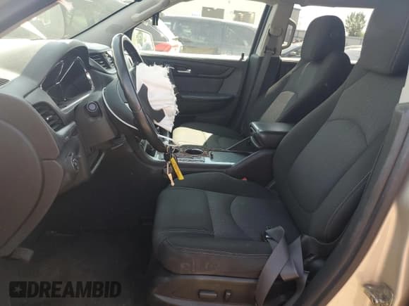 ✅ 2014 Chevrolet Traverse LT • VIN: 1GNKRGKD1EJ335428 • Lot: 65993334. Wystawiony na Copart z przebiegiem 142 446 mil. Bezpłatny archiwum sprzedaży aukcyjnych z USA i szczegółowy raport historii pojazdu na DreamBid. Zdjęcie 7.