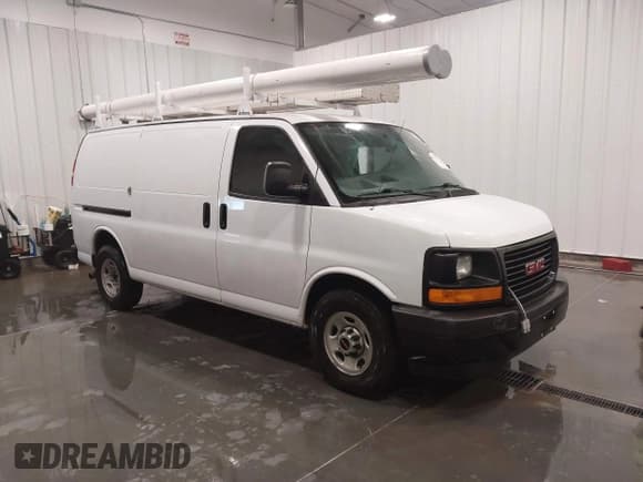✅ 2017 GMC Savana Cargo • VIN: 1GTW7AFF7H1264815 • Лот: 41325244. Опубликован ранее на IAAI с пробегом 105 625 миль. Бесплатный доступ к архиву аукционных продаж из США и подробный отчёт об истории автомобиля на DreamBid. Изображение 1.