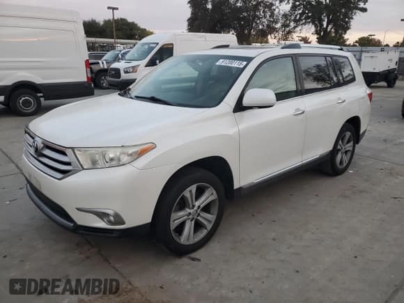 ✅ 2013 Toyota Highlander Limited • VIN: 5TDYK3EH6DS110647 • Лот: 91200115. Опубликован ранее на Copart с пробегом 109 455 миль. Бесплатный доступ к архиву аукционных продаж из США и подробный отчёт об истории автомобиля на DreamBid. Изображение 1.