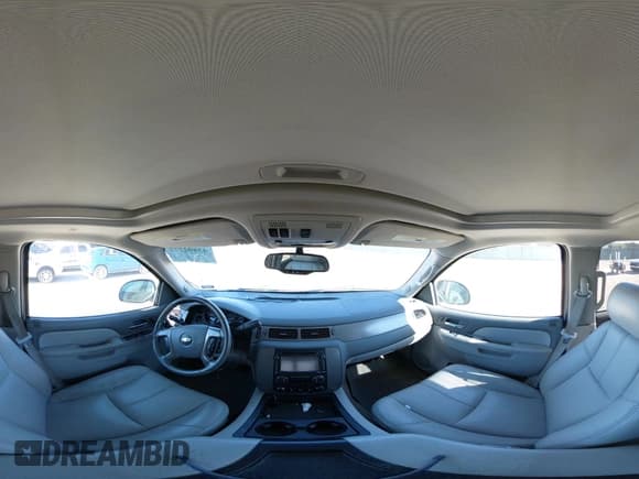 ✅ 2013 Chevrolet Suburban LT • VIN: 1GNSKJE77DR144085 • Lot: 43602777. Wystawiony na IAAI z przebiegiem 271 338 mil. Bezpłatny archiwum sprzedaży aukcyjnych z USA i szczegółowy raport historii pojazdu na DreamBid. Zdjęcie 18.