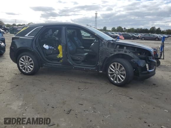 ✅ 2017 Cadillac XT5 Platinum AWD • VIN: 1GYKNFRSXHZ112677 • Lot: 86053505. Listed on Copart with 65,297 mi. Free auction sales archive from the USA and detailed vehicle history report at DreamBid. Image 4.