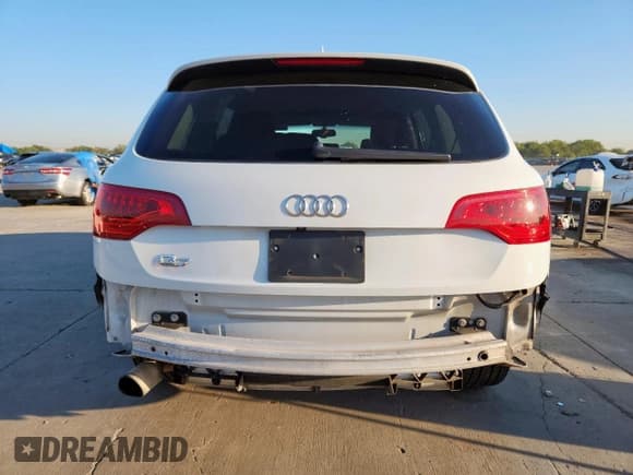 ✅ 2013 Audi Q7 Premium Plus • VIN: WA1LGAFE7DD009739 • Lot: 83839605. Wystawiony na Copart z przebiegiem 65 511 mil. Bezpłatny archiwum sprzedaży aukcyjnych z USA i szczegółowy raport historii pojazdu na DreamBid. Zdjęcie 6.