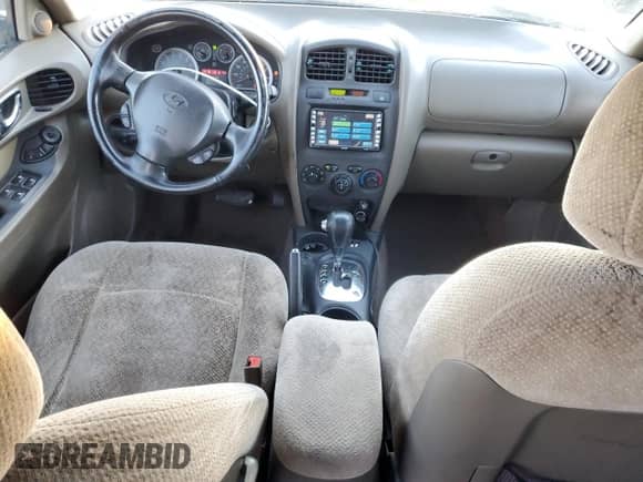 2005 Hyundai Santa Fe GLS with VIN KM8SC73D55U934996, listed as a Copart auction lot 84144294 with 252,402 mi miles and Salvage title. Bid and sale history available at DreamBid. Image 8.