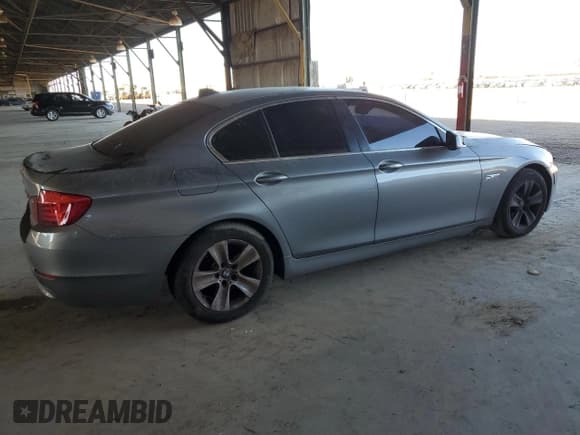 ✅ 2013 BMW 5 Series 528i • VIN: WBAXG5C55DDY32542 • Lot: 71170805. Wystawiony na Copart z przebiegiem Nie podano. Bezpłatny archiwum sprzedaży aukcyjnych z USA i szczegółowy raport historii pojazdu na DreamBid. Zdjęcie 3.