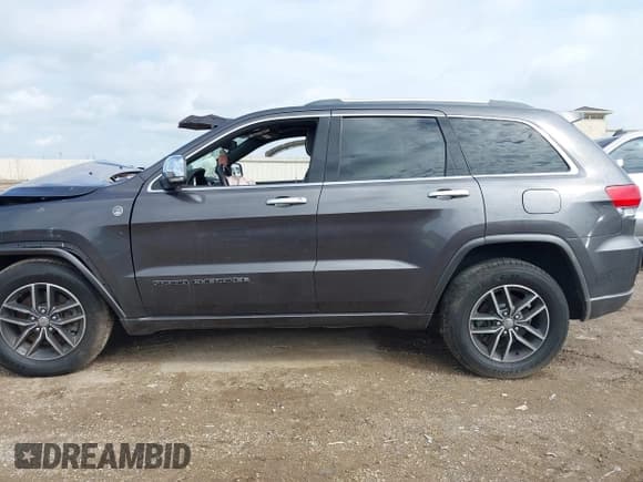 ✅ 2018 Jeep Grand Cherokee High Altitude • VIN: 1C4RJFCT4JC498393 • Lot: 42665214. Wystawiony na IAAI z przebiegiem 54 123 mil. Bezpłatny archiwum sprzedaży aukcyjnych z USA i szczegółowy raport historii pojazdu na DreamBid. Zdjęcie 14.