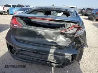 ✅ 2022 Hyundai Ioniq Blue • VIN: KMHC65LC2NU281535 • Lot: 48211845. Wystawiony na Copart z przebiegiem 43 953 mil. Bezpłatny archiwum sprzedaży aukcyjnych z USA i szczegółowy raport historii pojazdu na DreamBid. Zdjęcie 6.