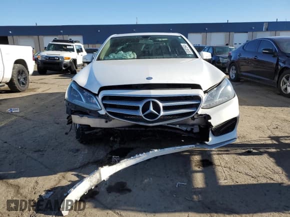 ✅ 2014 Mercedes-Benz E 350 Sport • VIN: WDDHF8JB2EA881579 • Лот: 92401545. Опубликован ранее на Copart с пробегом 153 435 миль. Бесплатный доступ к архиву аукционных продаж из США и подробный отчёт об истории автомобиля на DreamBid. Изображение 5.