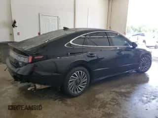 2025 Hyundai Sonata SEL z VIN KMHL34JJ0SA102782, wystawiony jako Copart lot #66094365 z przebiegiem 14 526 mil mil oraz Szkoda całkowita • Salvage title. Historia ofert i sprzedaży dostępna na DreamBid. Obrazek 3.