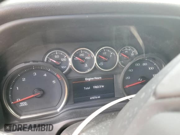 ✅ 2022 Chevrolet Silverado 2500HD LT • VIN: 1GC1YNEY2NF342112 • Lot: 92041275. Wystawiony na Copart z przebiegiem 61 076 mil. Bezpłatny archiwum sprzedaży aukcyjnych z USA i szczegółowy raport historii pojazdu na DreamBid. Zdjęcie 9.