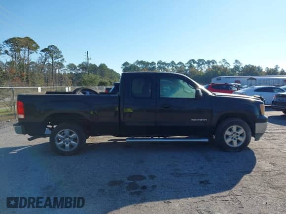 2013 GMC Sierra 1500 with VIN 1GTR1WE04DZ305597, listed as a IAAI auction lot 43610833 with 225,625 mi miles and . Bid and sale history available at DreamBid. Image 13.