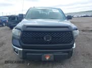 ✅ 2019 Toyota Tundra SR5 • VIN: 5TFUW5F15KX794663 • Лот: 42504313. Опубликован ранее на IAAI с пробегом 143 767 миль. Бесплатный доступ к архиву аукционных продаж из США и подробный отчёт об истории автомобиля на DreamBid. Изображение 13.