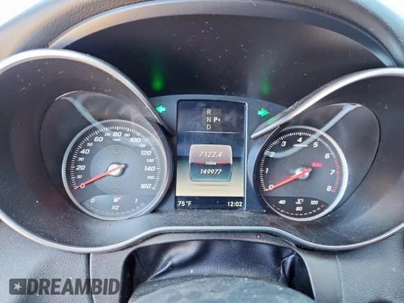 ✅ 2016 Mercedes-Benz C 300 • VIN: 55SWF4JB6GU172222 • Lot: 91271625. Listed on Copart with 149,977 mi. Free auction sales archive from the USA and detailed vehicle history report at DreamBid. Image 9.