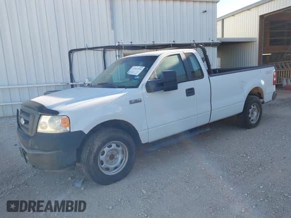 ✅ 2008 Ford F-150 XL • VIN: 1FTRF14V88KD47187 • Lot: 43341934. Wystawiony na IAAI z przebiegiem Nie podano. Bezpłatny archiwum sprzedaży aukcyjnych z USA i szczegółowy raport historii pojazdu na DreamBid. Zdjęcie 2.