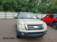 ✅ 2007 Ford Expedition Max XLT • VIN: 1FMFK16507LA56506 • Лот: 42986900. Опубликован ранее на IAAI с пробегом 139 209 миль. Бесплатный доступ к архиву аукционных продаж из США и подробный отчёт об истории автомобиля на DreamBid. Изображение 6.