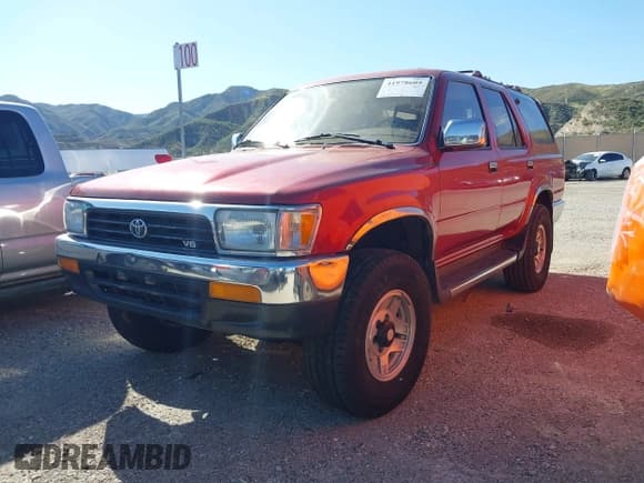 ✅ 1994 Toyota 4Runner • VIN: JT3VN39W3R0138357 • Lot: 41978605. Listed on IAAI with 223,007 mi. Free auction sales archive from the USA and detailed vehicle history report at DreamBid. Image 2.
