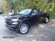 ✅ 2019 Chevrolet Silverado 1500 Custom • VIN: 1GCRYBEH3KZ361893 • Lot: 71166855. Wystawiony na Copart z przebiegiem Nie podano. Bezpłatny archiwum sprzedaży aukcyjnych z USA i szczegółowy raport historii pojazdu na DreamBid. Zdjęcie 1.