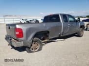 ✅ 2007 Chevrolet Silverado 2500HD 2LT • VIN: 1GCHK29607E590679 • Lot: 71999214. Wystawiony na Copart z przebiegiem 123 046 mil. Bezpłatny archiwum sprzedaży aukcyjnych z USA i szczegółowy raport historii pojazdu na DreamBid. Zdjęcie 3.