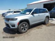 ✅ 2022 Jeep Grand Cherokee • VIN: 1C4RJYB67N8724281 • Lot: 42665701. Wystawiony na IAAI z przebiegiem 30 981 mil. Bezpłatny archiwum sprzedaży aukcyjnych z USA i szczegółowy raport historii pojazdu na DreamBid. Zdjęcie 19.