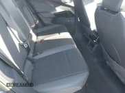 ✅ 2023 Volkswagen ID.4 S • VIN: 1V25MPE88PC040755 • Lot: 43454884. Wystawiony na IAAI z przebiegiem 8 117 mil. Bezpłatny archiwum sprzedaży aukcyjnych z USA i szczegółowy raport historii pojazdu na DreamBid. Zdjęcie 8.