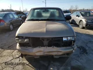 ✅ 1999 Chevrolet S-10 LS • VIN: 1GCCS144XXK130019 • Лот: 88783105. Опубликован ранее на Copart с пробегом 139 821 миль. Бесплатный доступ к архиву аукционных продаж из США и подробный отчёт об истории автомобиля на DreamBid. Изображение 5.