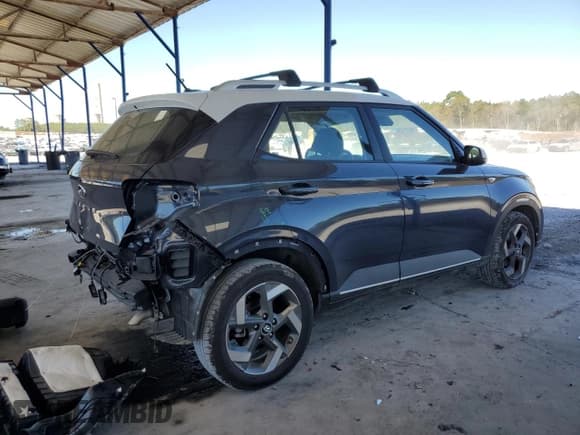 ✅ 2025 Hyundai Venue SEL • VIN: KMHRC8A34SU380537 • Lot: 86080655. Listed on Copart with 5,004 mi. Free auction sales archive from the USA and detailed vehicle history report at DreamBid. Image 3.