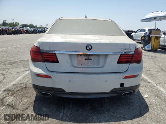 ✅ 2014 BMW 7 Series 750i • VIN: WBAYA8C59ED228372 • Lot: 62698965. Wystawiony na Copart z przebiegiem Nie podano. Bezpłatny archiwum sprzedaży aukcyjnych z USA i szczegółowy raport historii pojazdu na DreamBid. Zdjęcie 6.