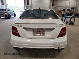✅ 2014 Mercedes-Benz C 300 Sport • VIN: WDDGF8AB1EA941850 • Лот: 89684165. Опубликован ранее на Copart с пробегом 102 849 миль. Бесплатный доступ к архиву аукционных продаж из США и подробный отчёт об истории автомобиля на DreamBid. Изображение 6.