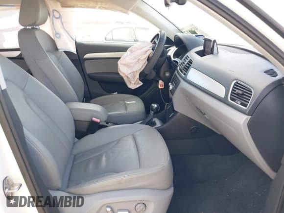 ✅ 2017 Audi Q3 Premium • VIN: WA1BCCFS0HR015321 • Lot: 43289182. Listed on IAAI with 108,590 mi. Free auction sales archive from the USA and detailed vehicle history report at DreamBid. Image 5.
