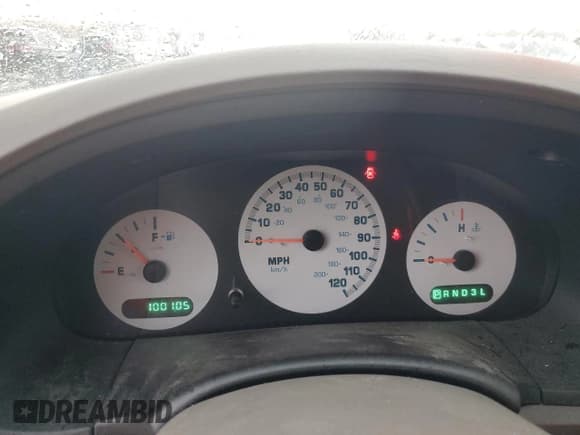 ✅ 2002 Chrysler Voyager eC • VIN: 1C4GJ15B62B617129 • Лот: 78424424. Опубликован ранее на Copart с пробегом 100 105 миль. Бесплатный доступ к архиву аукционных продаж из США и подробный отчёт об истории автомобиля на DreamBid. Изображение 9.