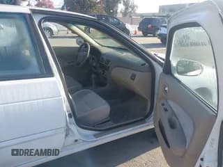 ✅ 2001 Nissan Sentra XE • VIN: 3N1CB51D91L524485 • Лот: 43840047. Опубликован ранее на IAAI с пробегом 157 520 миль. Бесплатный доступ к архиву аукционных продаж из США и подробный отчёт об истории автомобиля на DreamBid. Изображение 5.