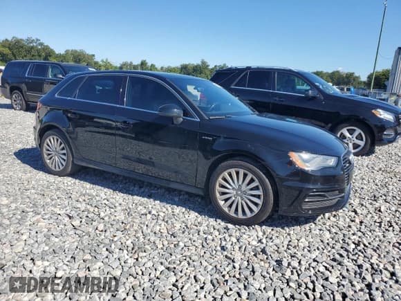 ✅ 2016 Audi A3 e-tron Premium Plus • VIN: WAUTPBFF7GA100243 • Lot: 83819875. Listed on Copart with 83,190 mi. Free auction sales archive from the USA and detailed vehicle history report at DreamBid. Image 4.