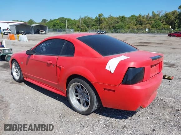 ✅ 2001 Ford Mustang GT Deluxe • VIN: 1FAFP42X91F135991 • Lot: 42058767. Listed on IAAI with 187,461 mi. Free auction sales archive from the USA and detailed vehicle history report at DreamBid. Image 3.