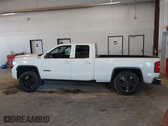✅ 2017 GMC Sierra 1500 SLE • VIN: 1GTV2MEC8HZ197016 • Lot: 43378057. Listed on IAAI with 99,942 mi. Free auction sales archive from the USA and detailed vehicle history report at DreamBid. Image 14.