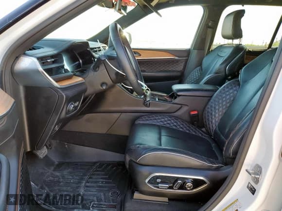 ✅ 2022 Jeep Grand Cherokee Summit • VIN: 1C4RJHEG6N8635421 • Лот: 90994835. Опубликован ранее на Copart с пробегом 47 754 миль. Бесплатный доступ к архиву аукционных продаж из США и подробный отчёт об истории автомобиля на DreamBid. Изображение 7.