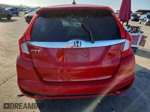 ✅ 2019 Honda Fit EX • VIN: 3HGGK5H88KM718073 • Lot: 82775175. Wystawiony na Copart z przebiegiem 108 830 mil. Bezpłatny archiwum sprzedaży aukcyjnych z USA i szczegółowy raport historii pojazdu na DreamBid. Zdjęcie 6.
