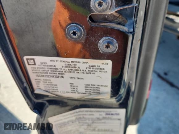 ✅ 2004 Chevrolet Silverado 2500HD LS • VIN: 1GCHK232X4F238186 • Лот: 70664425. Опубликован ранее на Copart с пробегом Не указан. Бесплатный доступ к архиву аукционных продаж из США и подробный отчёт об истории автомобиля на DreamBid. Изображение 12.