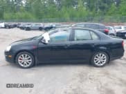 ✅ 2010 Volkswagen Jetta Limited Edition • VIN: 3VWRZ7AJXAM161335 • Lot: 42326387. Listed on IAAI with 111,967 mi. Free auction sales archive from the USA and detailed vehicle history report at DreamBid. Image 15.