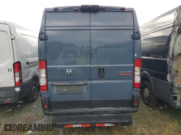 ✅ 2020 Ram ProMaster Cargo • VIN: 3C6URVJG0LE129374 • Lot: 84800925. Listed on Copart with 50,499 mi. Free auction sales archive from the USA and detailed vehicle history report at DreamBid. Image 6.