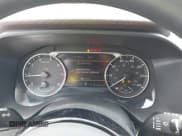 ✅ 2023 Nissan Rogue SV • VIN: JN8BT3BB2PW350628 • Lot: 42919870. Wystawiony na IAAI z przebiegiem 28 758 mil. Bezpłatny archiwum sprzedaży aukcyjnych z USA i szczegółowy raport historii pojazdu na DreamBid. Zdjęcie 7.